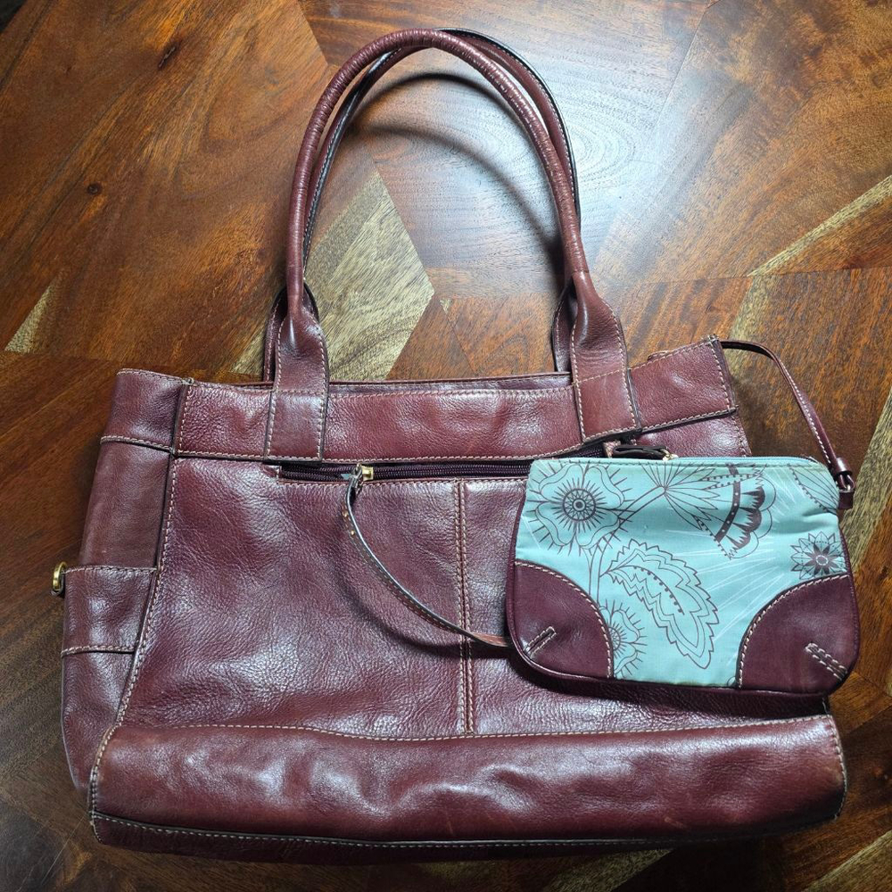 Women's Franklin Covey Burgundy Leather Tote Bag One Size with Light Blue Lining - Picture 3 of 13